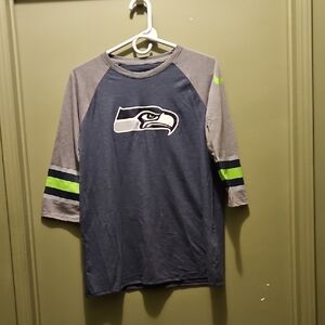 SEAHAWKS Football T Shirt L NWOT